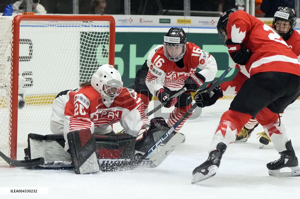 Ice hockey: Women's world championship
