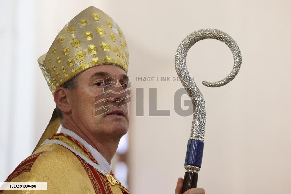 The Traditional Mass With The Lavanda - Calvi