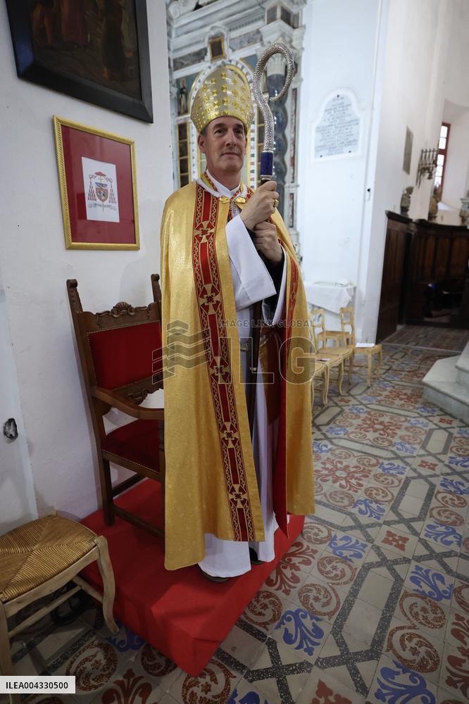 The Traditional Mass With The Lavanda - Calvi