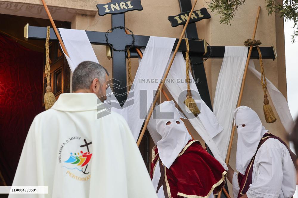 The Traditional Mass With The Lavanda - Calvi