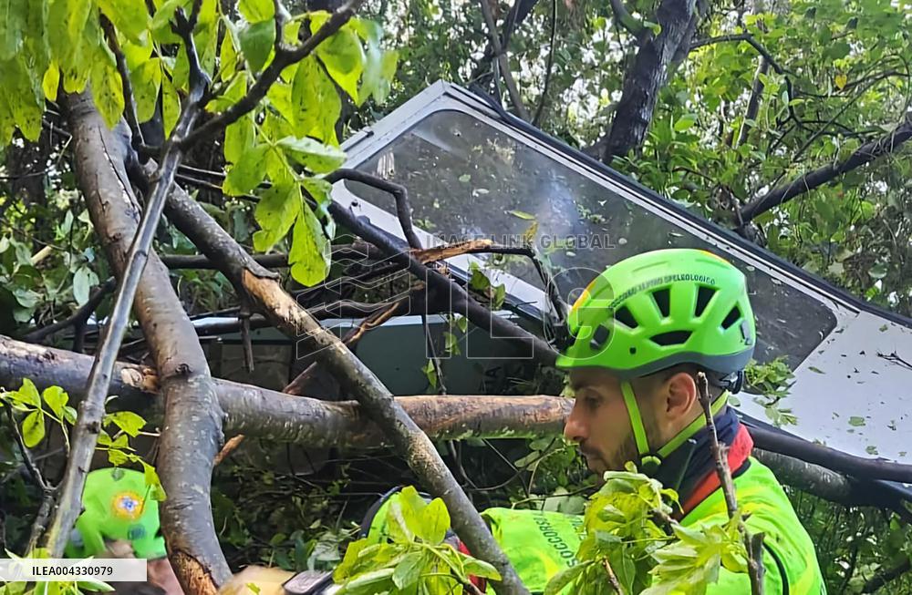 Castellammare di Stabia, Faito Cableway Cabin Falls After Cable Breaks, Four Victims