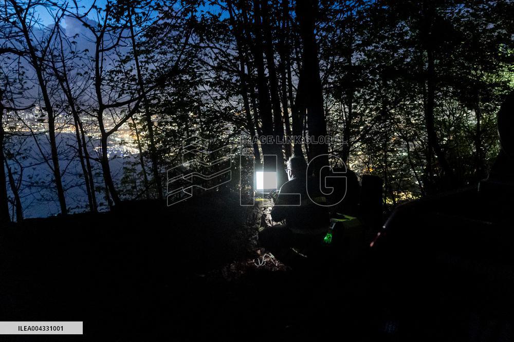 Naples, Castellammare di Stabia, a cabin of the Monte Faito cable car collapses, recovery of the bodies.
