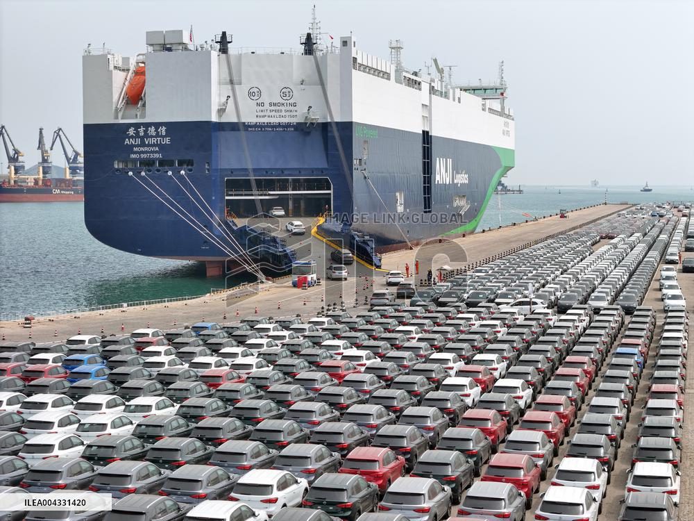 LNG Dual-fuel Ocean-going Vehicle Carriers