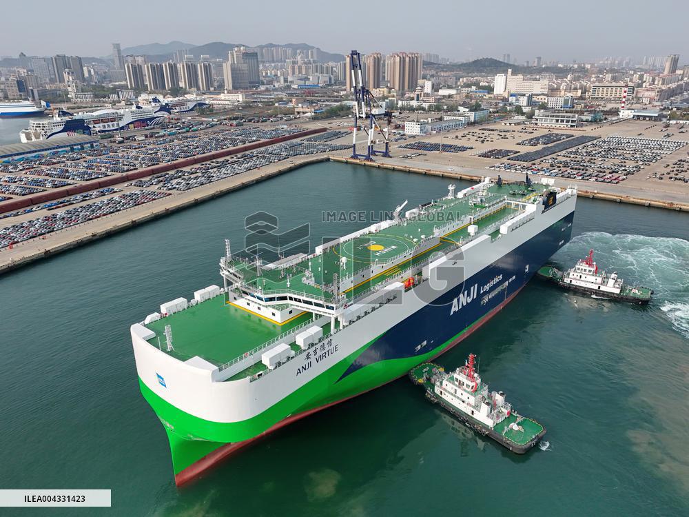LNG Dual-fuel Ocean-going Vehicle Carriers