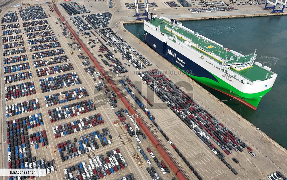 LNG Dual-fuel Ocean-going Vehicle Carriers