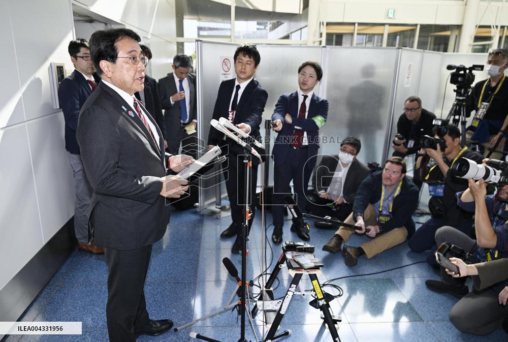 Tariff negotiator back to Japan