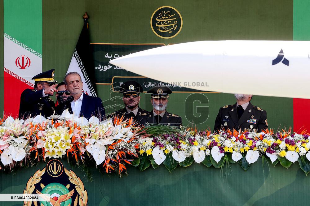 President Masoud Pezeshkian attend annual Army Day - Tehran