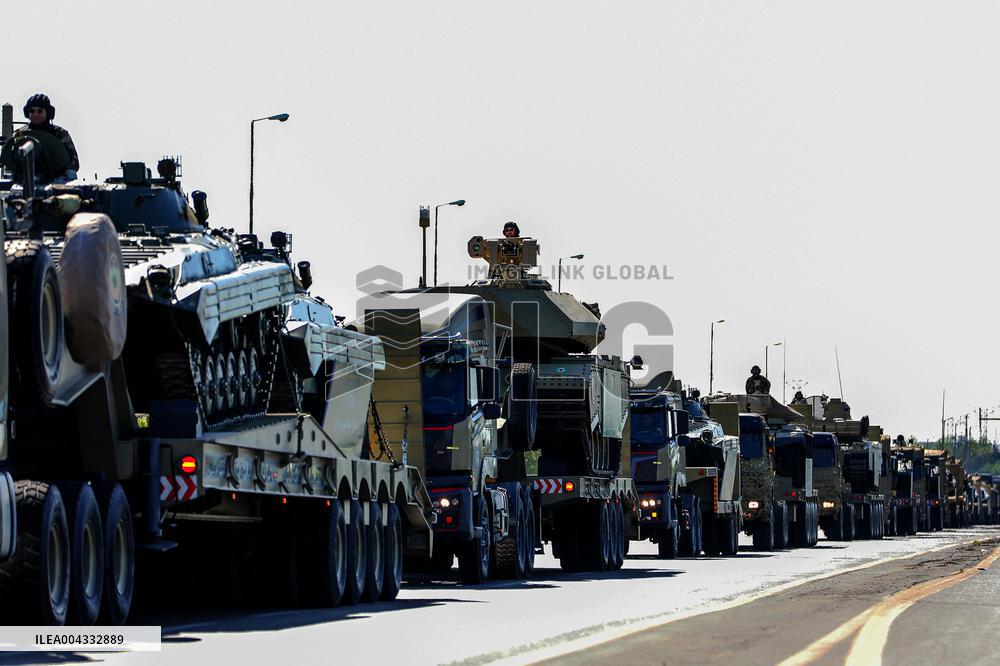 President Masoud Pezeshkian attend annual Army Day - Tehran