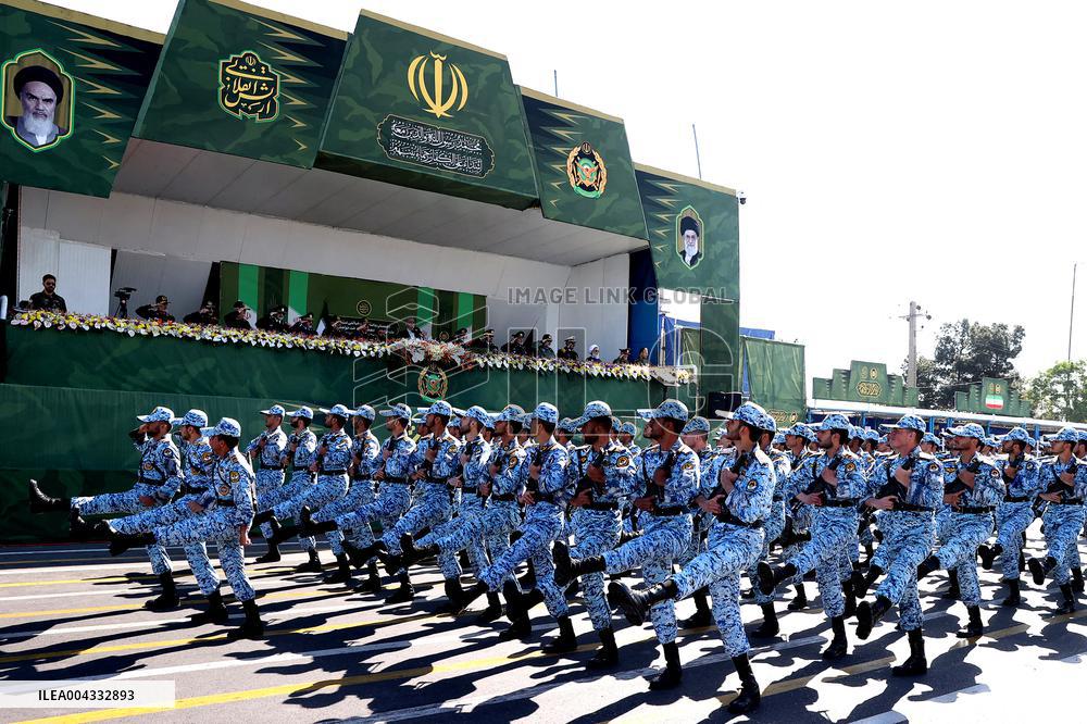 President Masoud Pezeshkian attend annual Army Day - Tehran