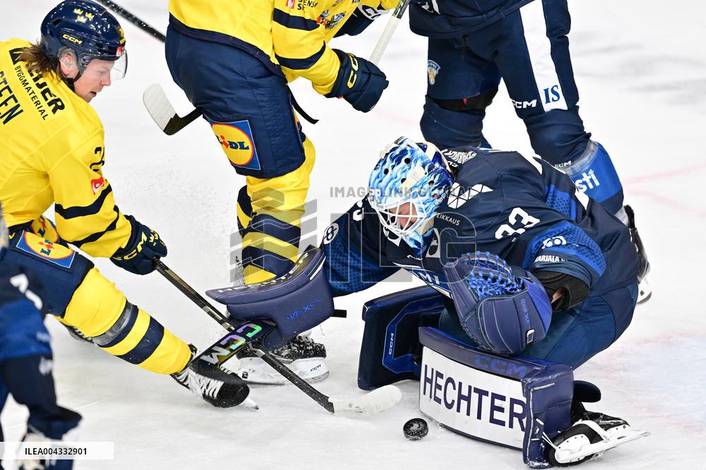 ICE HOCKEY SWEDEN-FINLAND