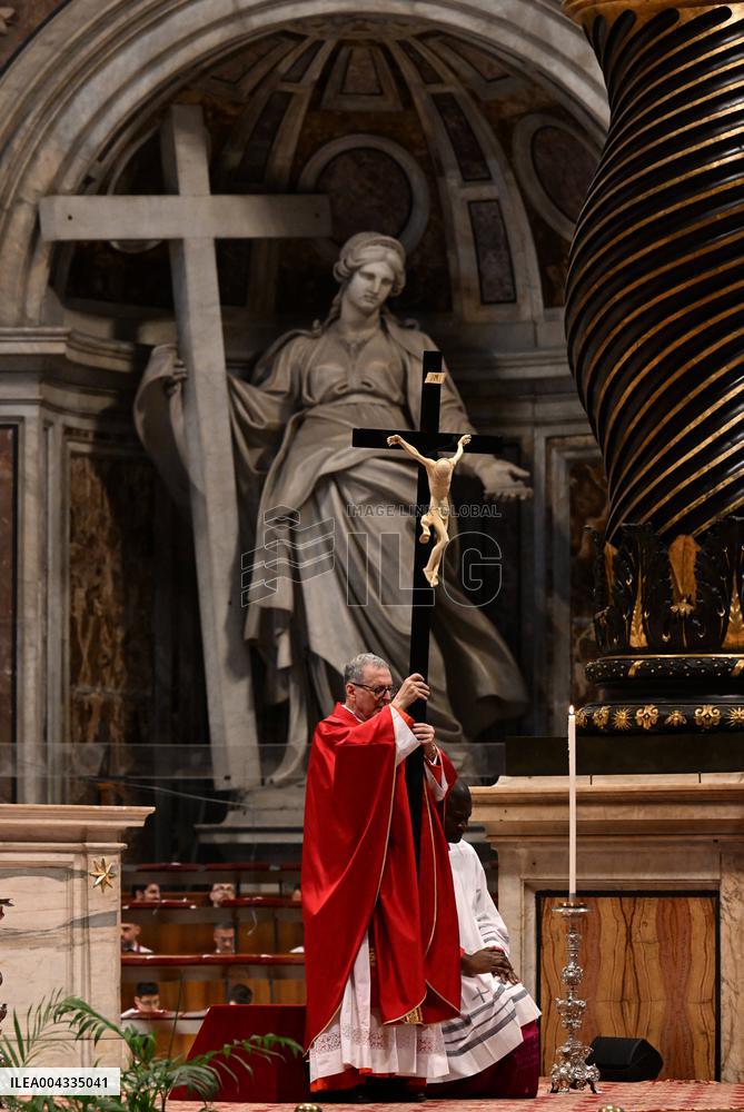 J.D. Vance Attends Good Friday Mass - Vatican