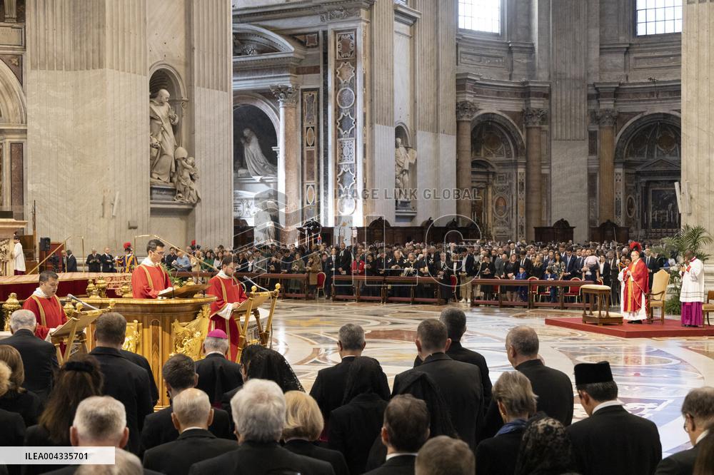 Passion of Christ Mass on Good Friday - Vatican