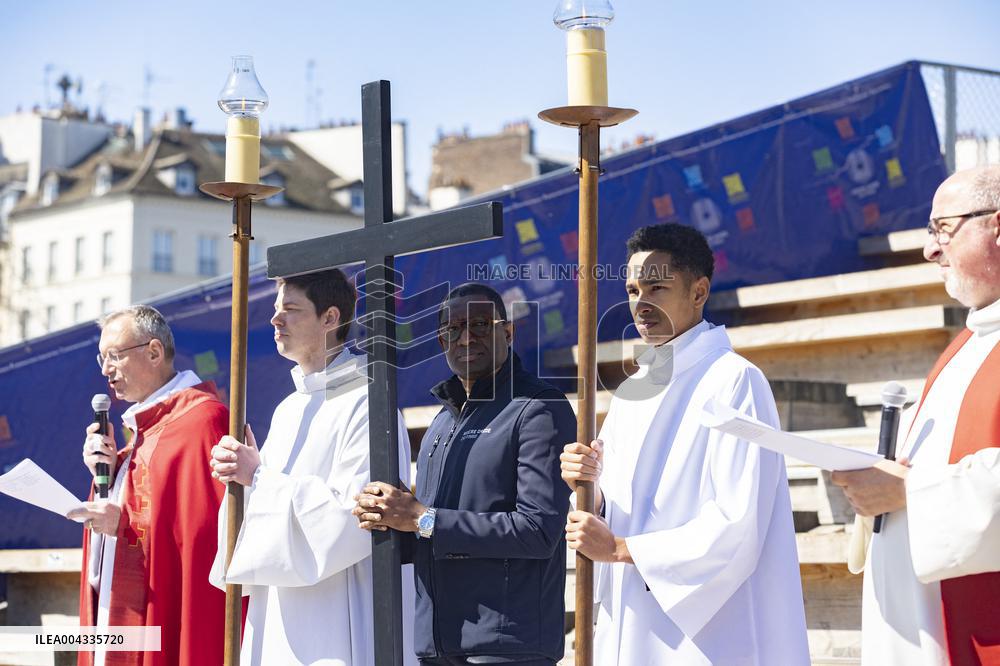 Way of the Cross Procession During Good Friday At Cathedral Notre-Dame - Paris