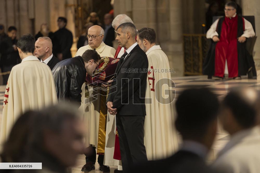 Relic of The Crown of Thorns Presented in Notre-Dame Cathedral During Good Friday - Paris