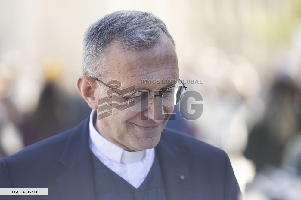 Bishop Olivier Ribadeau Dumas At Cathedral Notre-Dame de Paris - Paris
