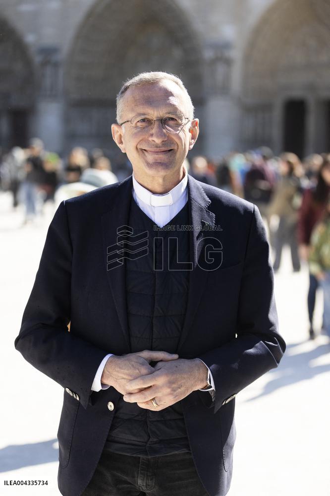 Bishop Olivier Ribadeau Dumas At Cathedral Notre-Dame de Paris - Paris