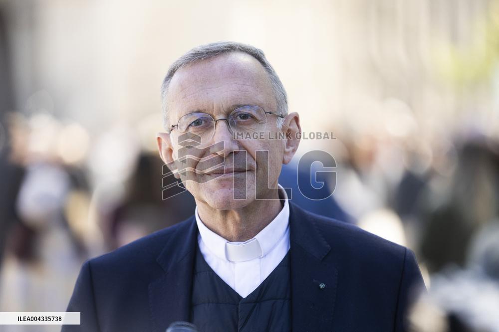 Bishop Olivier Ribadeau Dumas At Cathedral Notre-Dame de Paris - Paris
