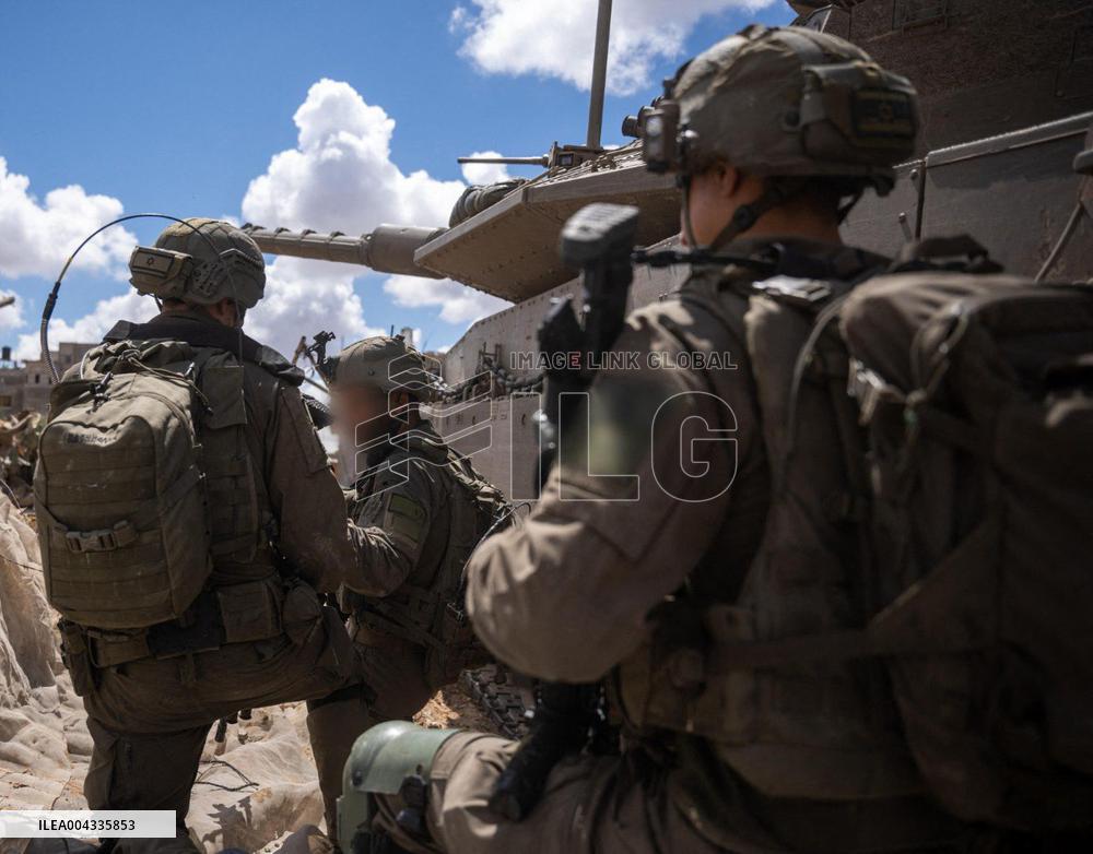 Israeli Troops Operating In Gaza Strip