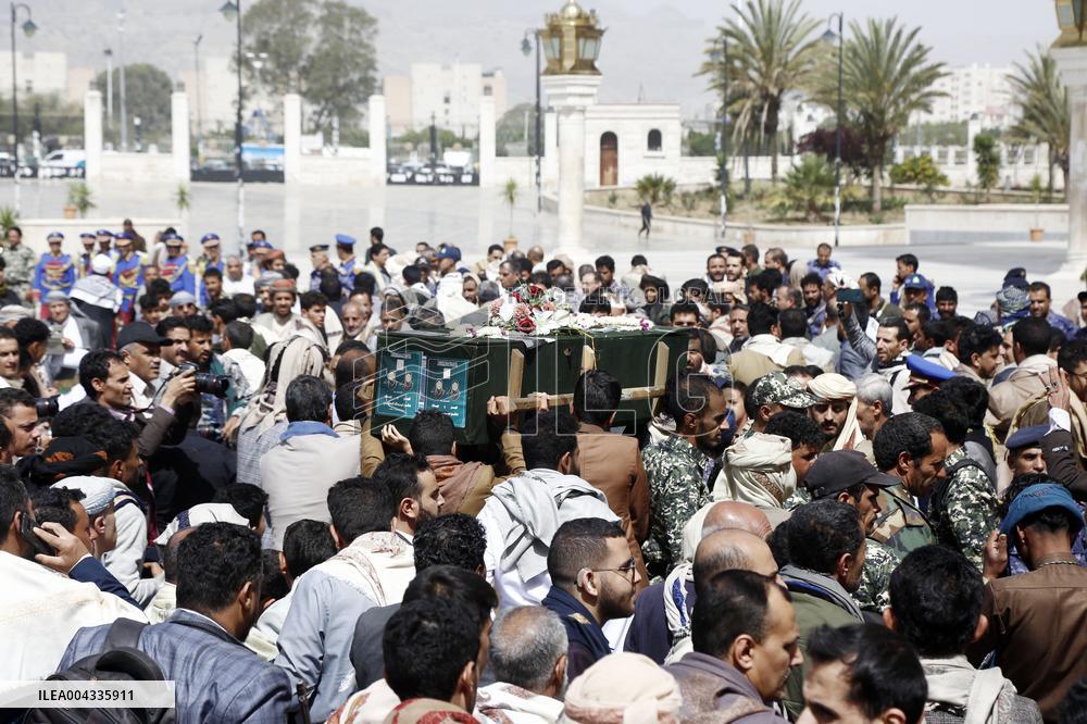 Deadly US airstrike on Yemeni oil port