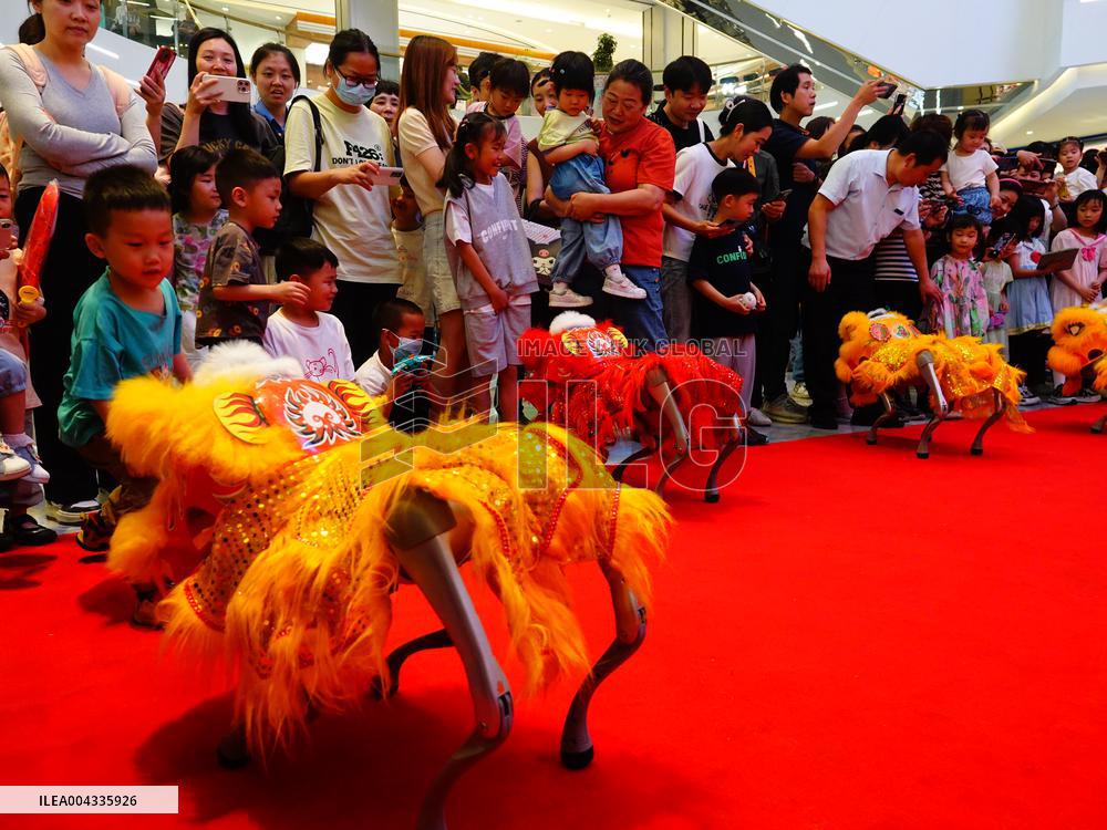 Robot Lion Dance
