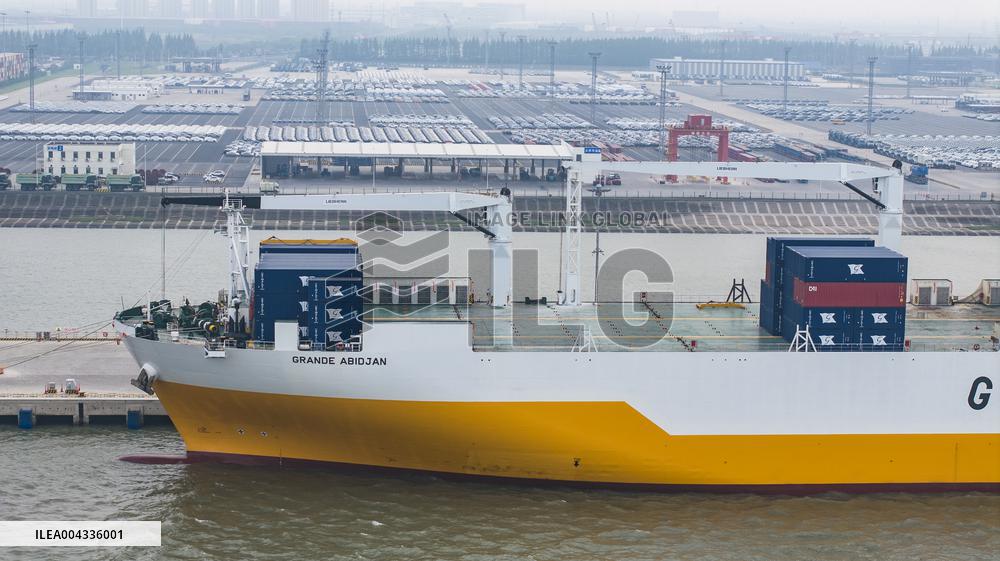 First Shipping Route From the Yangtze River to Africa Opened