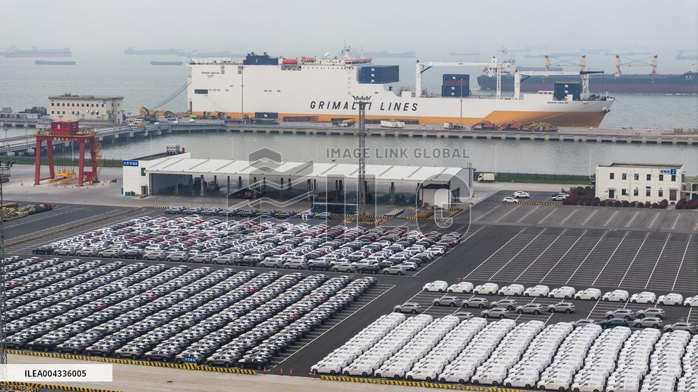 First Shipping Route From the Yangtze River to Africa Opened