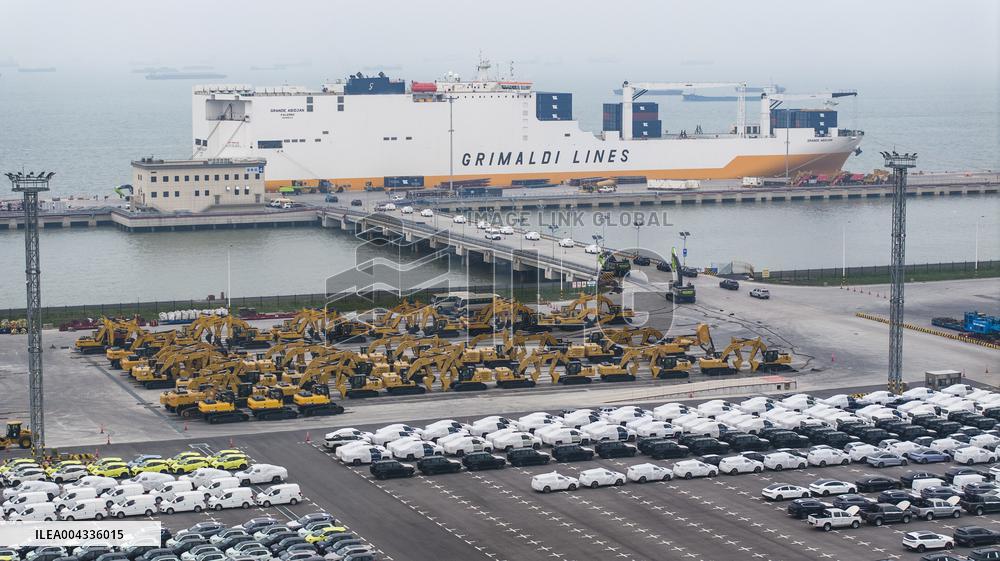 First Shipping Route From the Yangtze River to Africa Opened