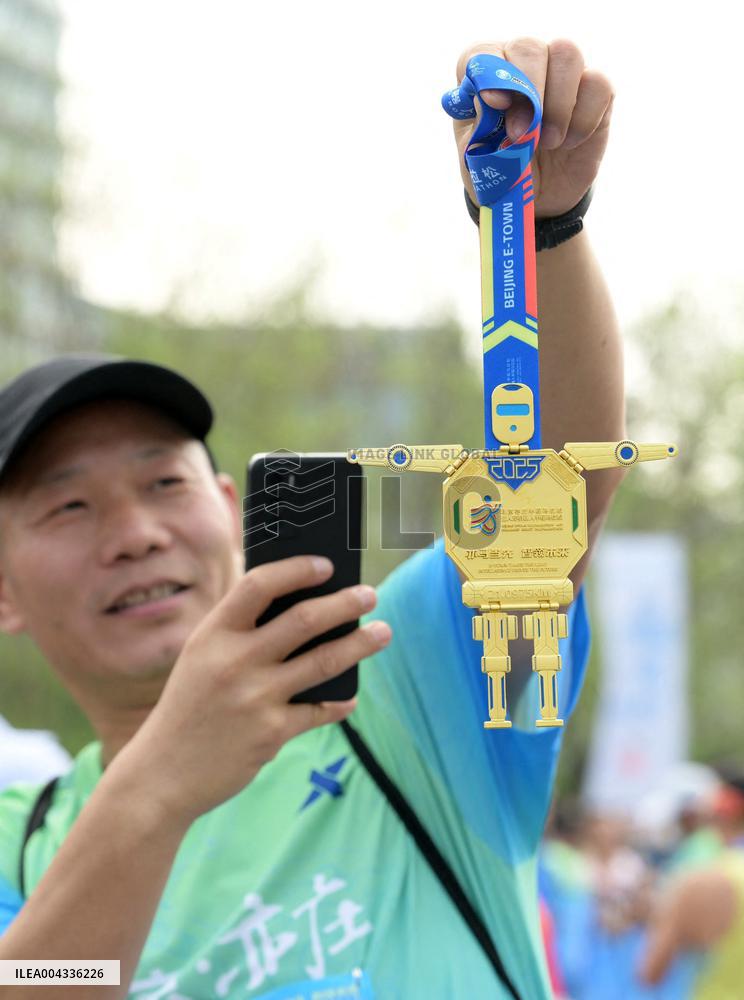Humanoid Robots Half-Marathon - Beijing