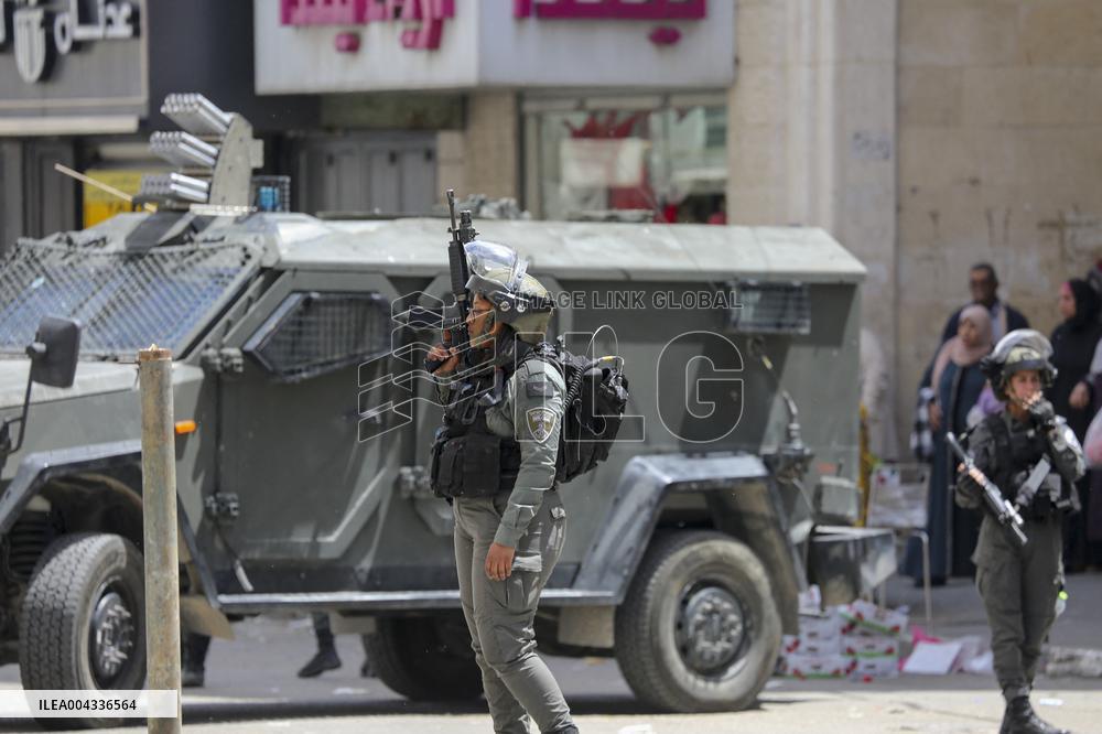 Israeli forces block the streets during Passover in Hebron