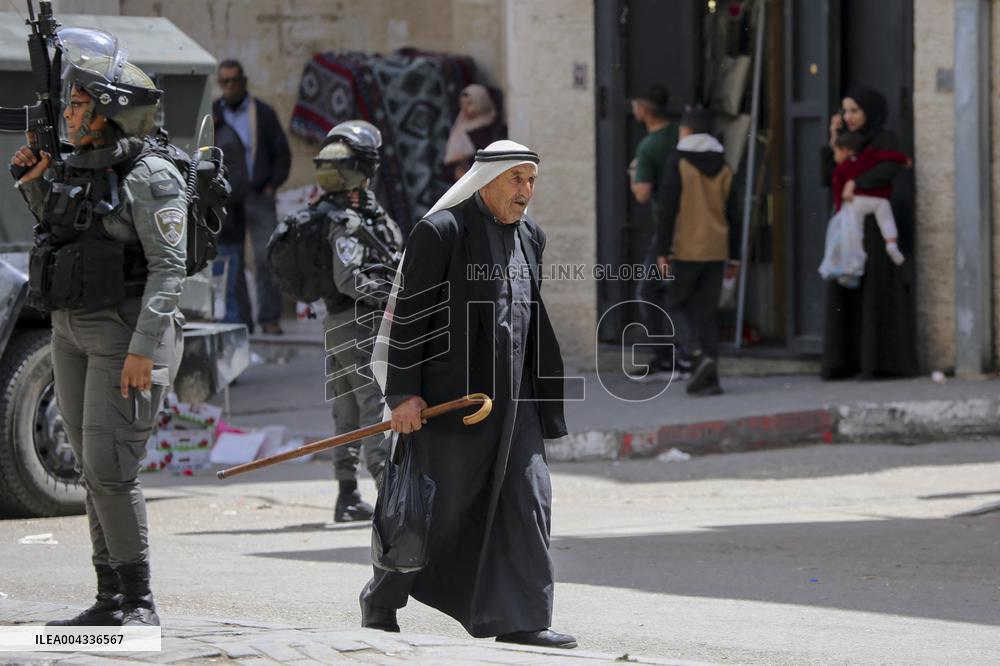 Israeli forces block the streets during Passover in Hebron