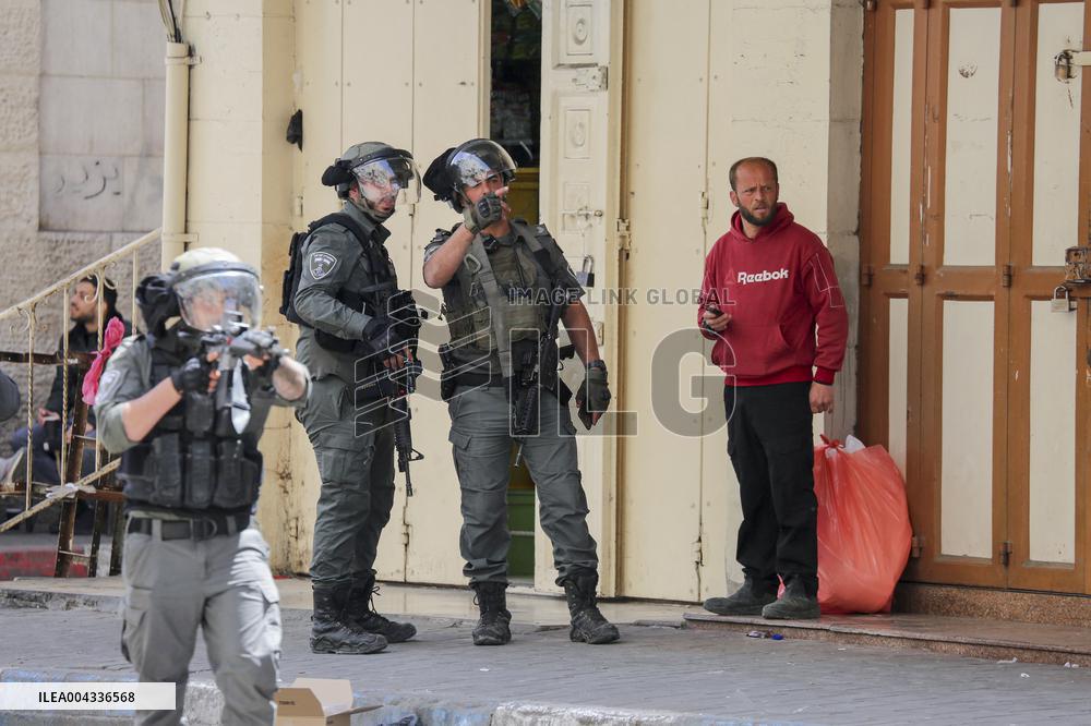 Israeli forces block the streets during Passover in Hebron