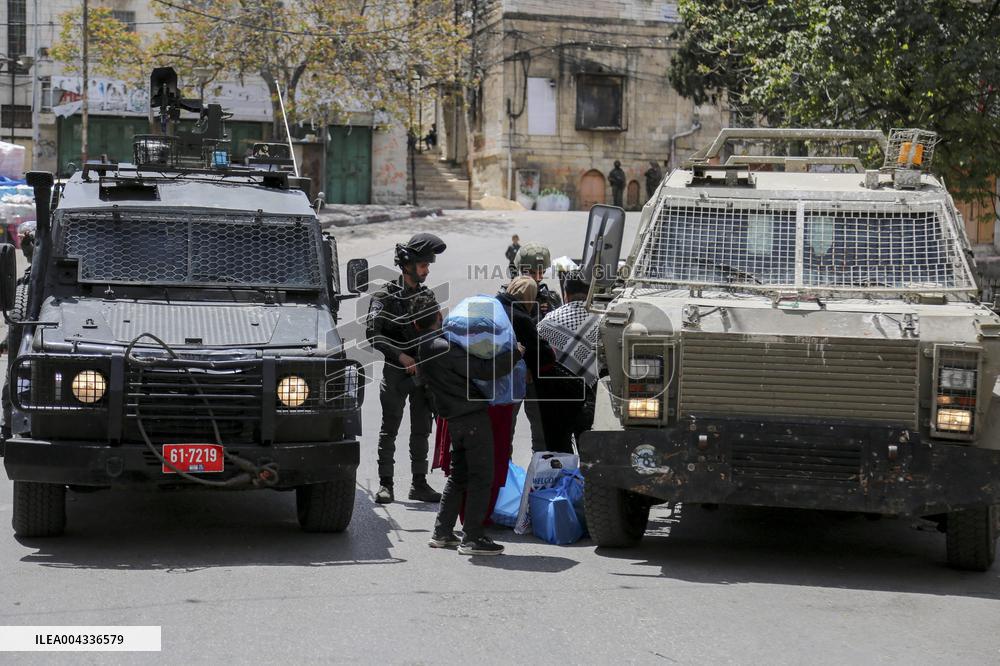 Israeli forces block the streets during Passover in Hebron
