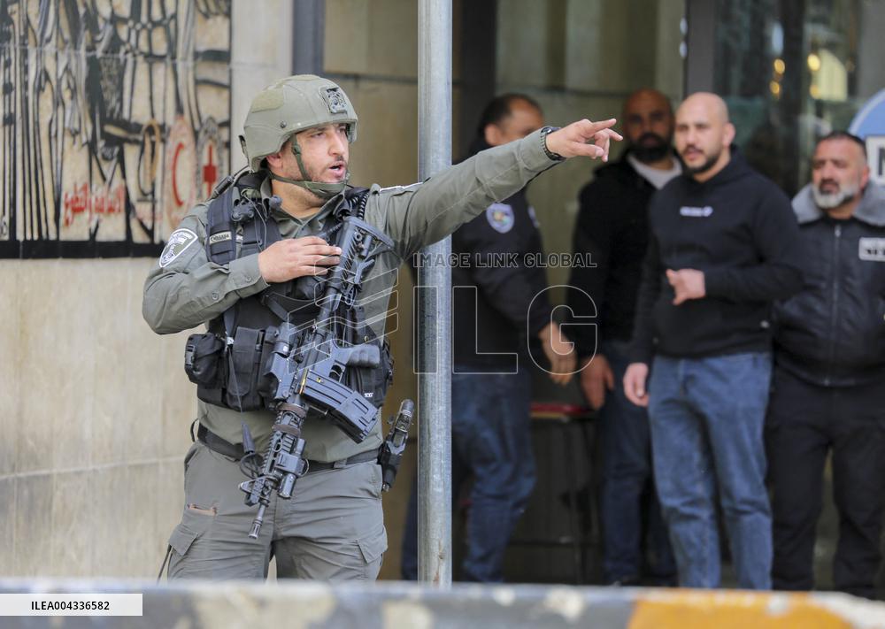 Israeli forces block the streets during Passover in Hebron