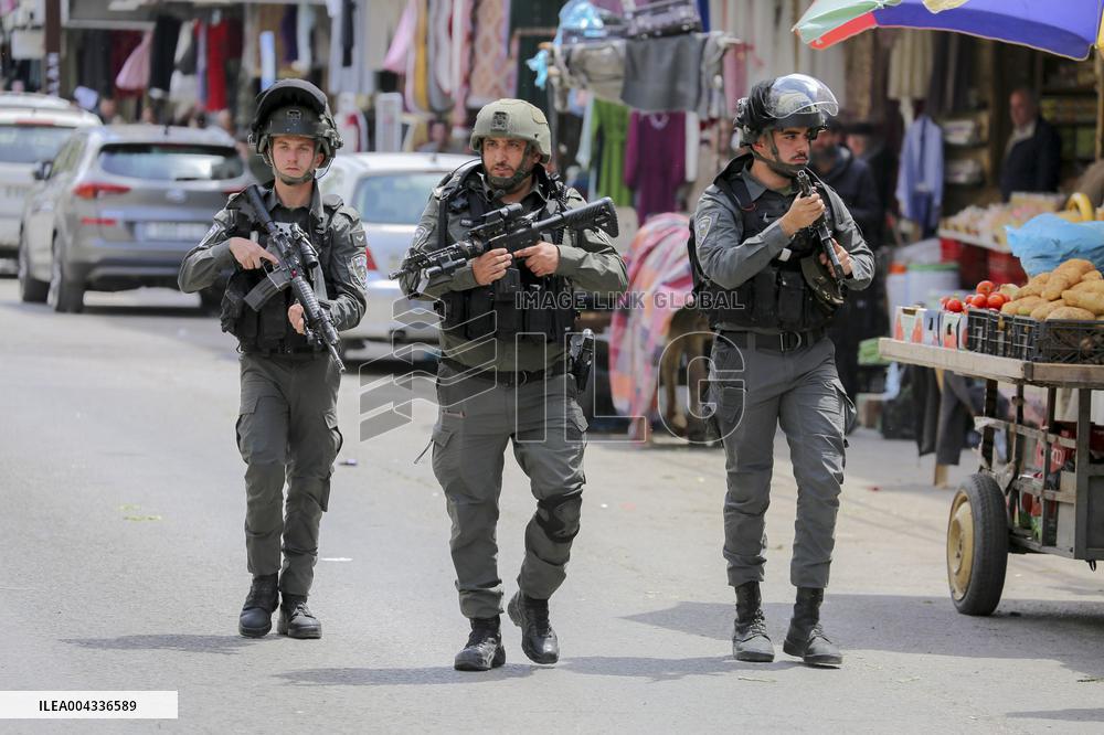 Israeli forces block the streets during Passover in Hebron