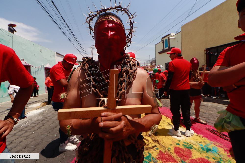 Good Friday Procession In Atlixco - Mexico