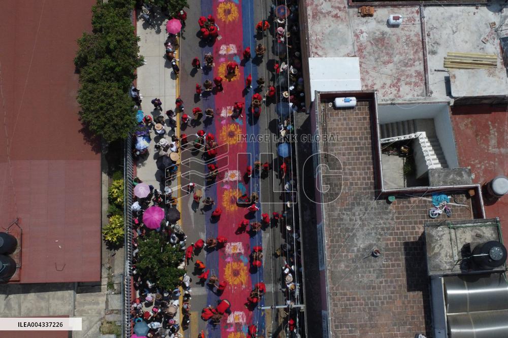 Good Friday Procession In Atlixco - Mexico