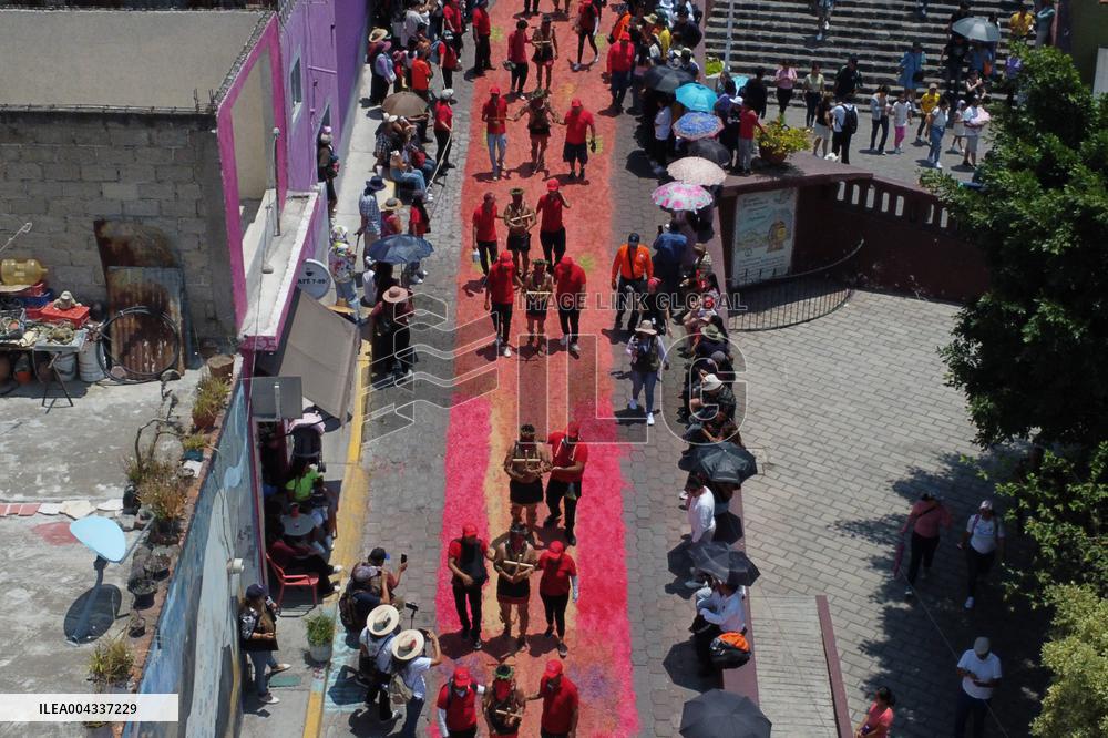 Good Friday Procession In Atlixco - Mexico
