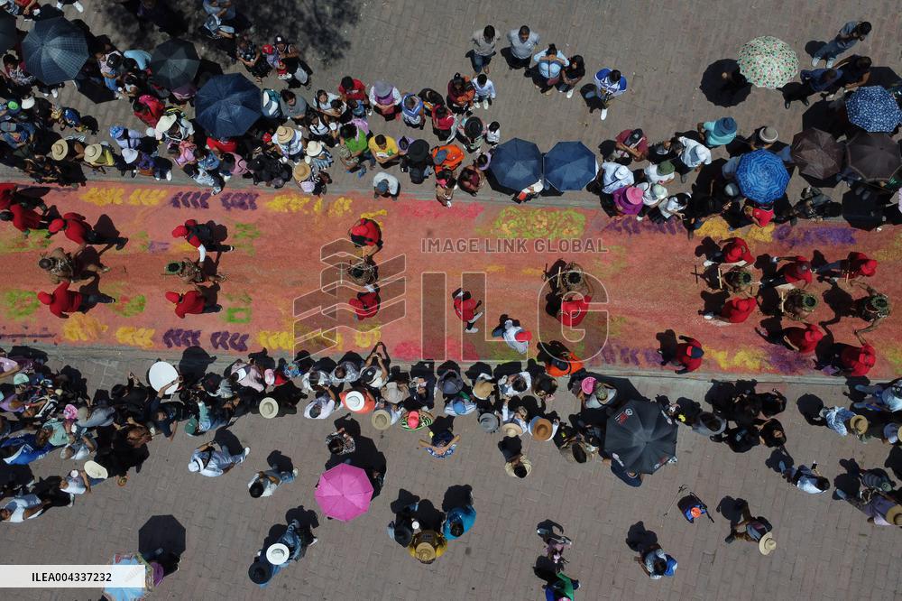 Good Friday Procession In Atlixco - Mexico