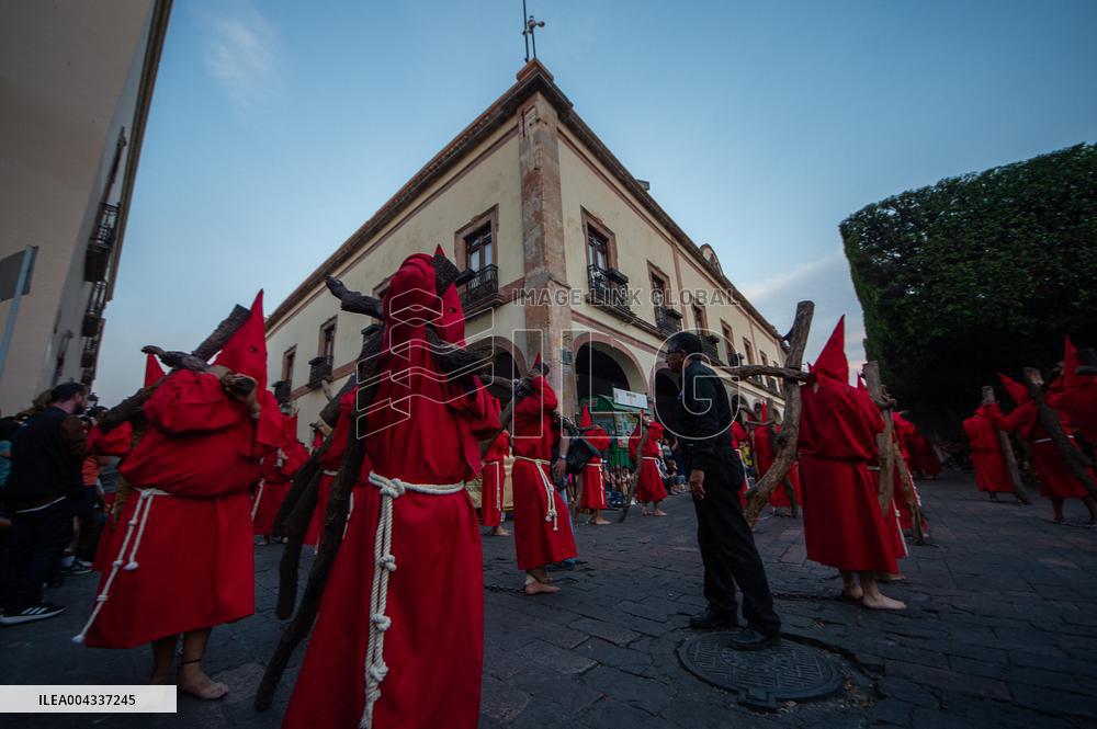 Good Friday Procession In Toluca - Mexico