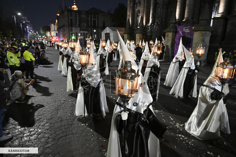 Good Friday Procession In Toluca - Mexico