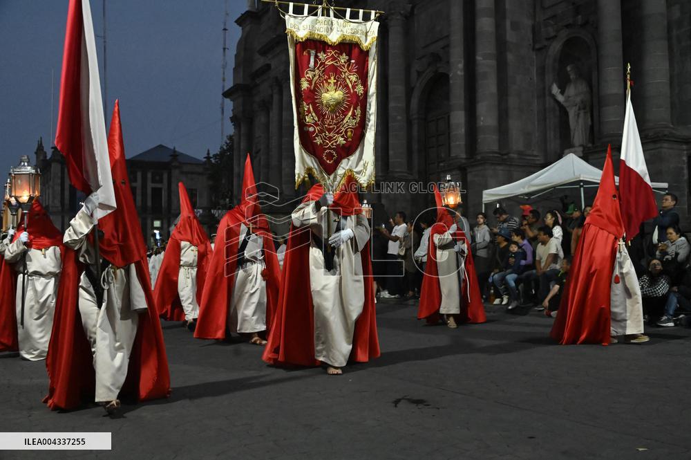 Good Friday Procession In Toluca - Mexico