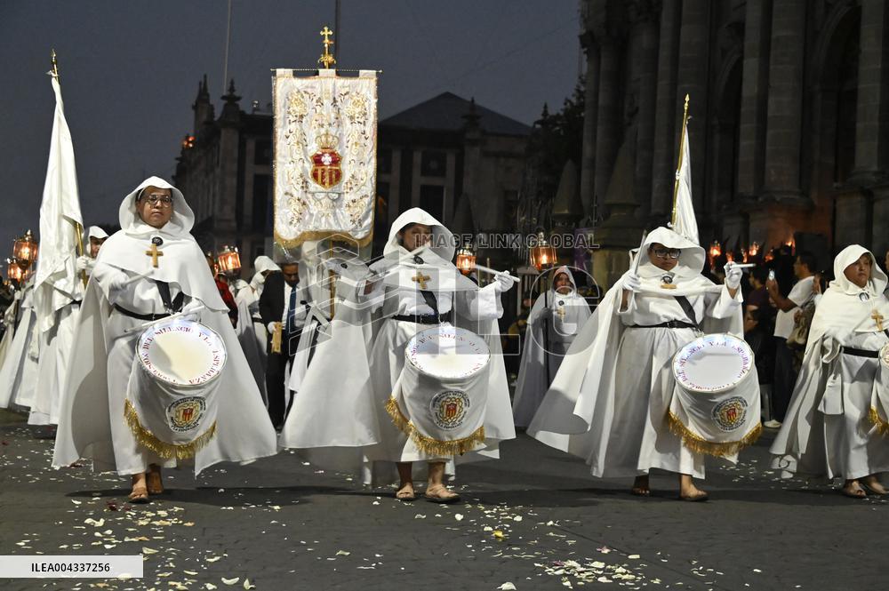 Good Friday Procession In Toluca - Mexico