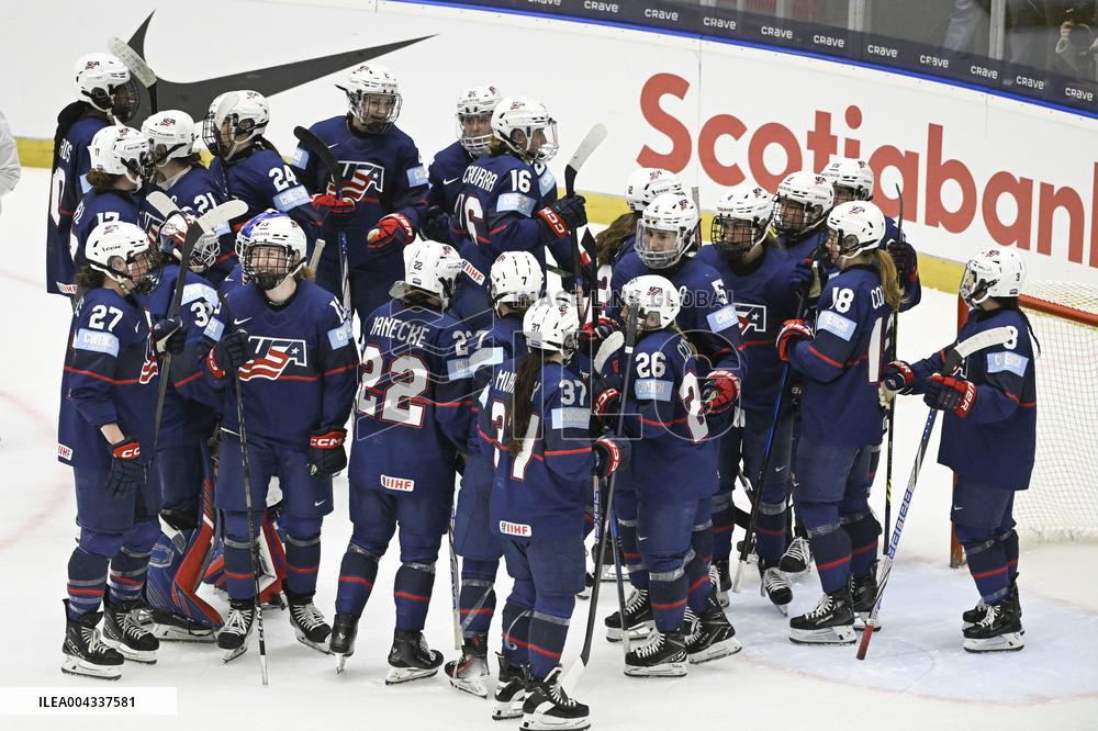 Jääkiekko: Naisten MM-kilpailuissa välierät