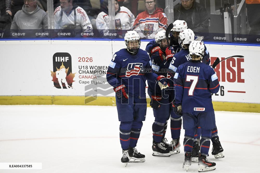 Jääkiekko: Naisten MM-kilpailuissa välierät