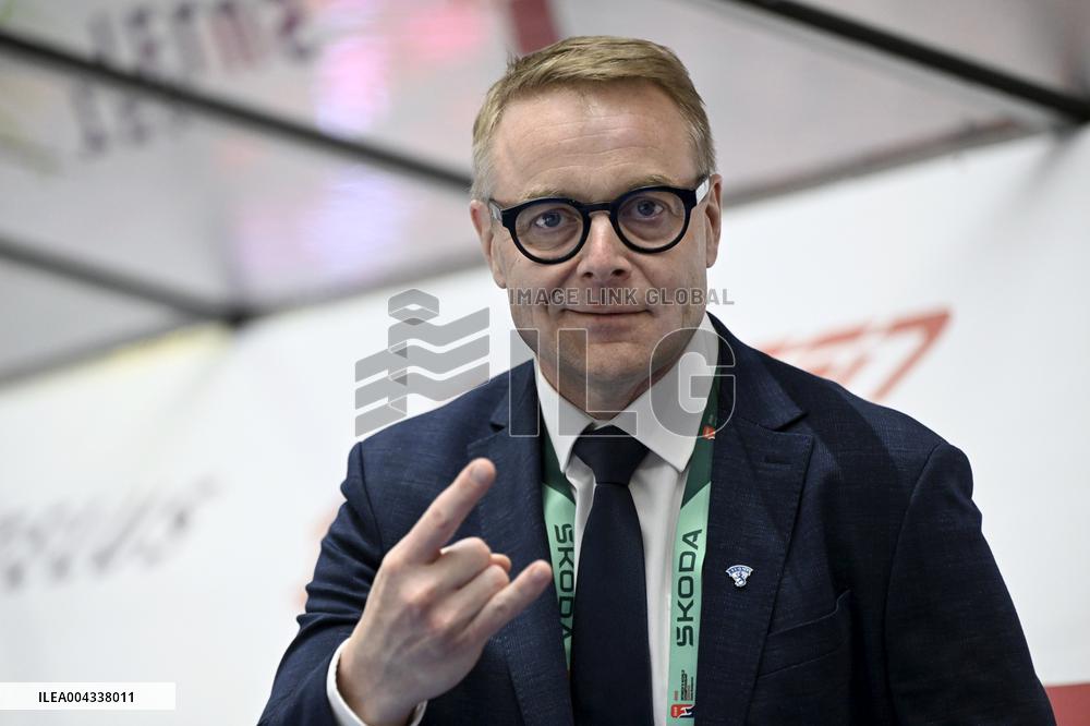 Icehockey, semifinals