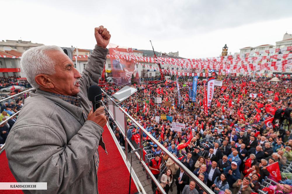 Around 100 tractors join opposition protest in central Turkey - Yozgat
