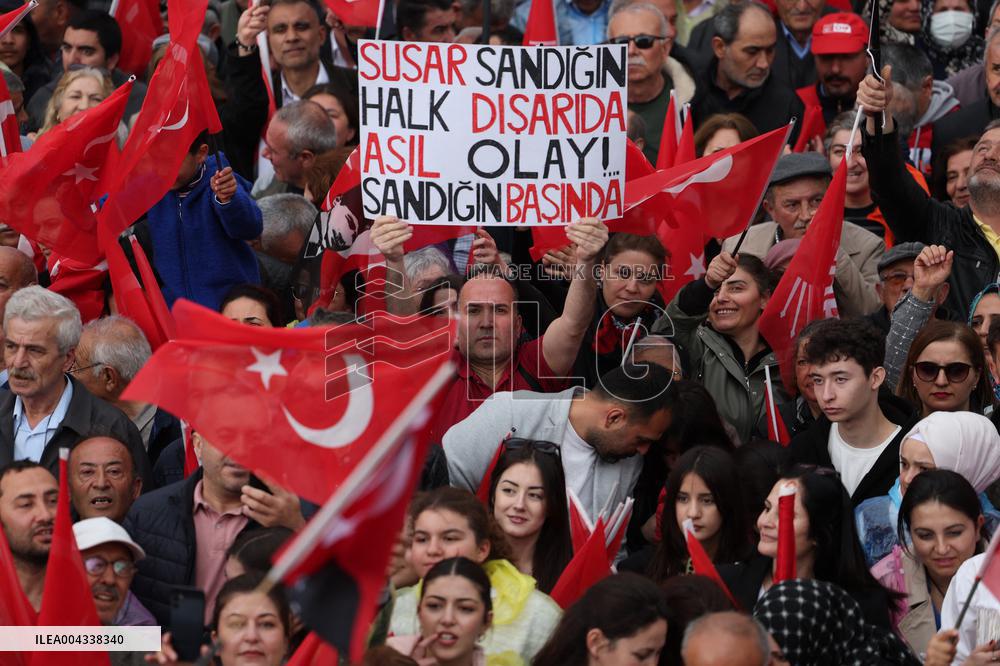 Around 100 tractors join opposition protest in central Turkey - Yozgat