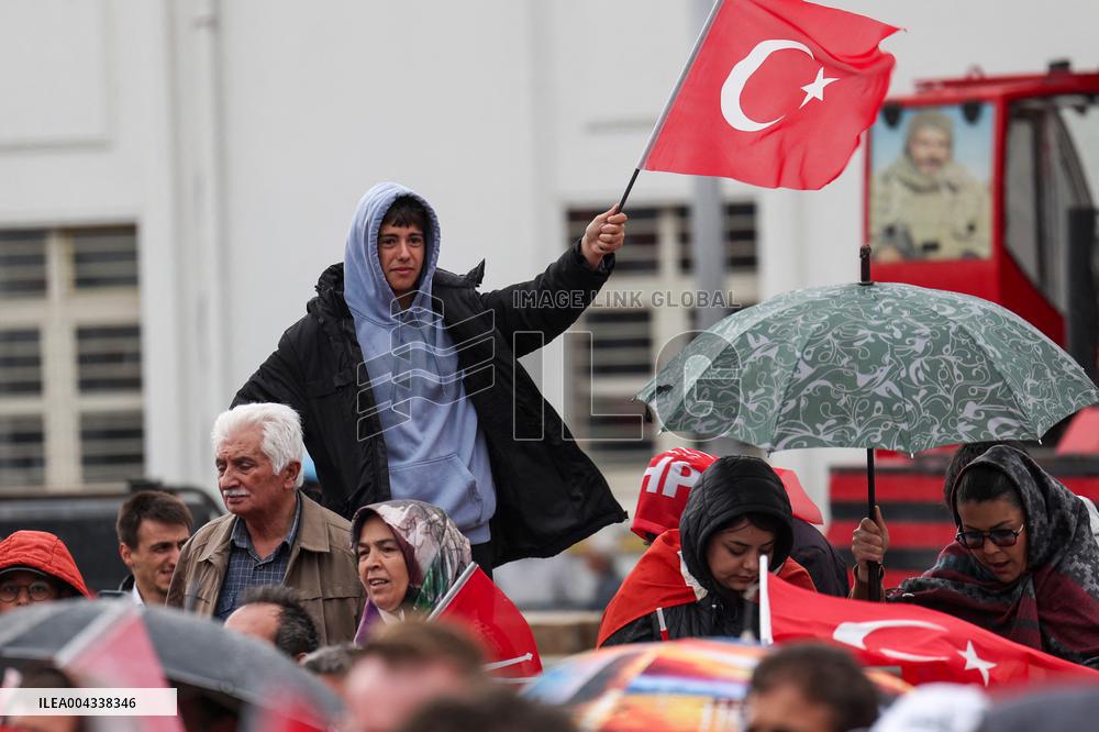 Around 100 tractors join opposition protest in central Turkey - Yozgat