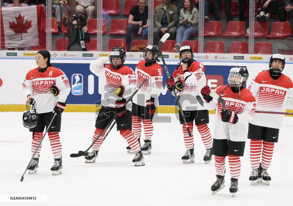 Ice hockey: Women's world championship
