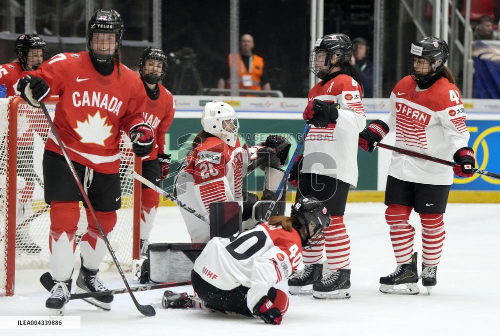 Ice hockey: Women's world championship